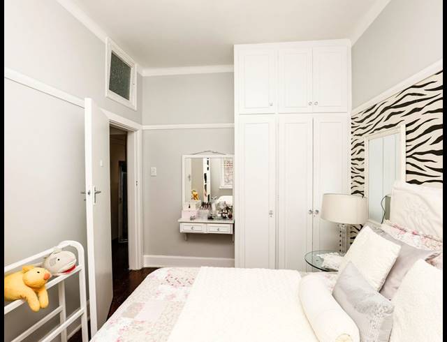 2.5 BEDROOM APARTMENT FOR SALE IN ESSENWOOD